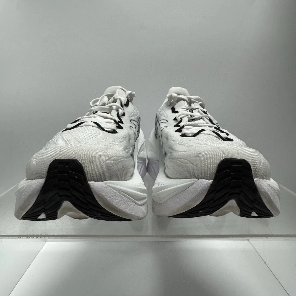 Asics Superblast 3 White Black Running Shoes 1013A177 Men's Size 7 / Women's 8.5